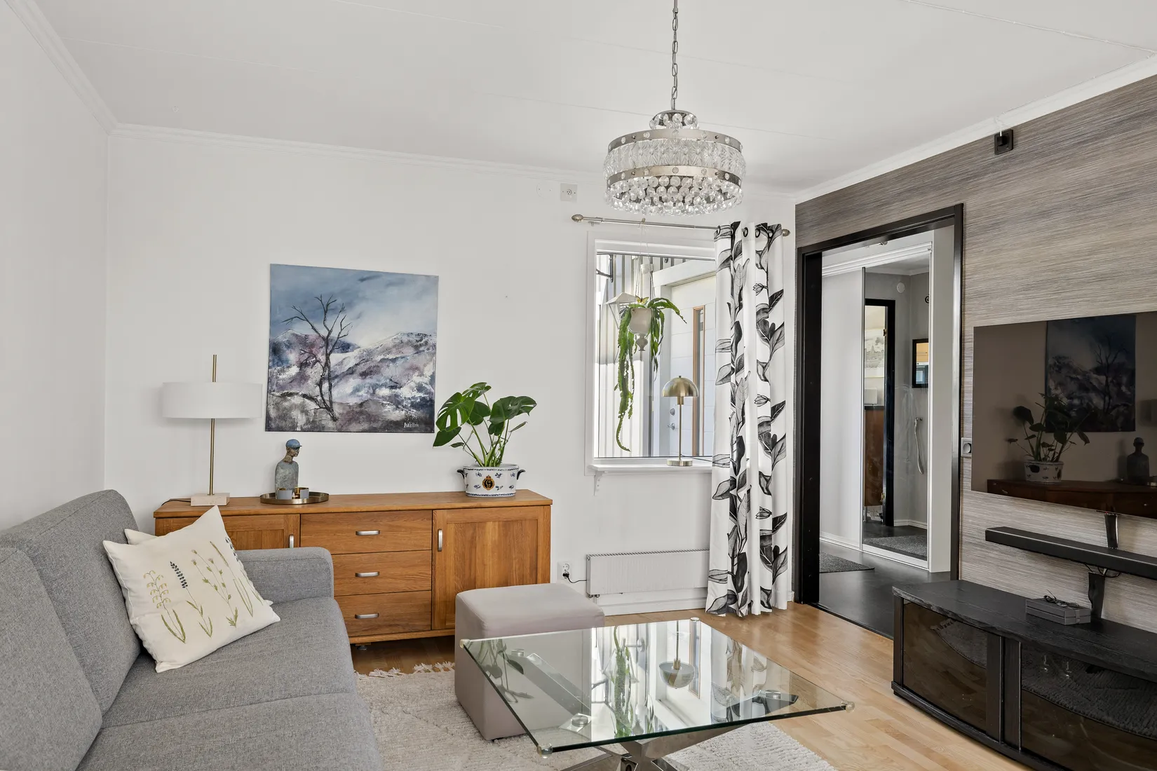 Radhus, Furuhällsvägen 24, Bålsta Furuhäll, Håbo