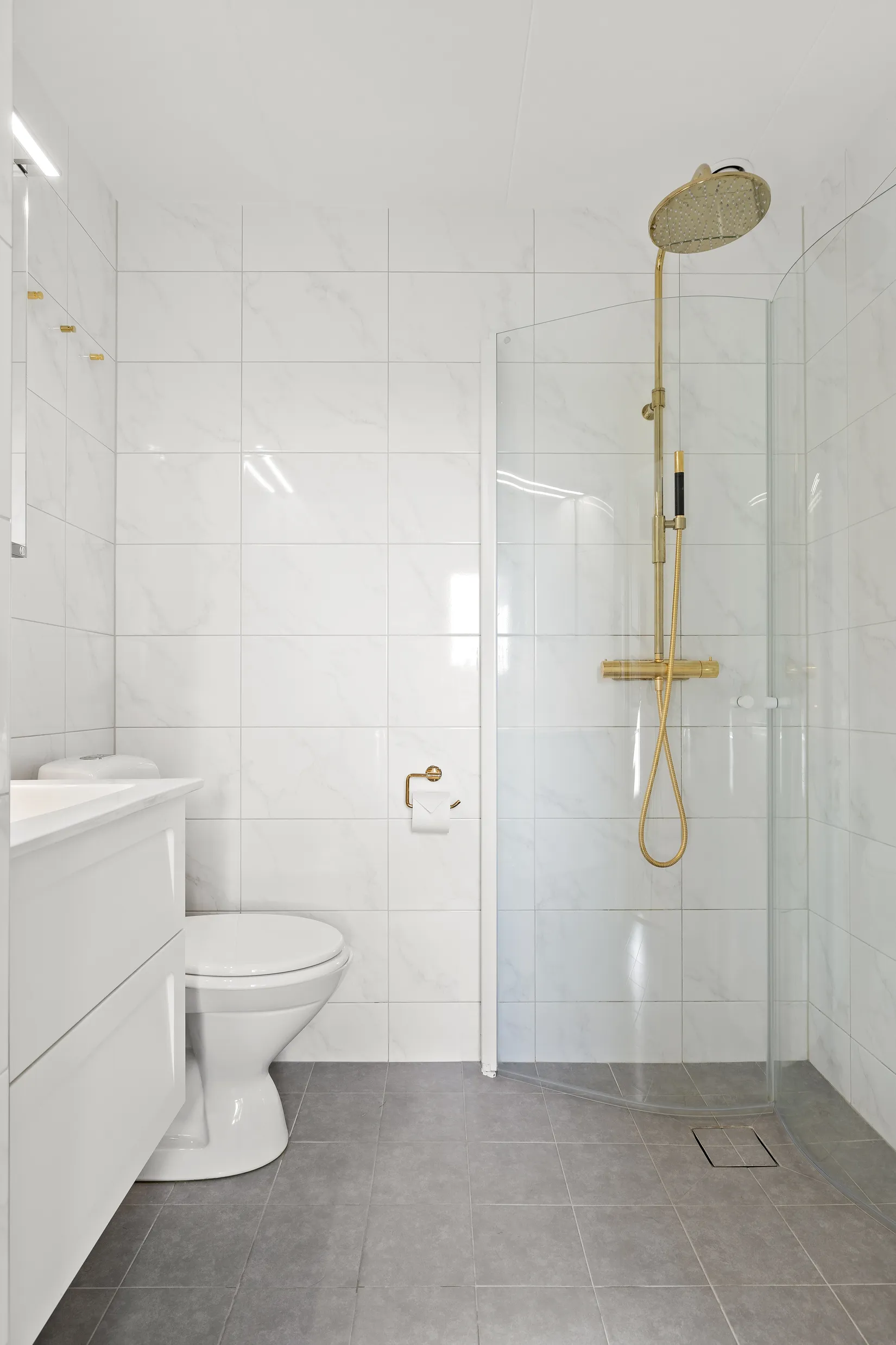 Radhus, Furuhällsvägen 24, Bålsta Furuhäll, Håbo