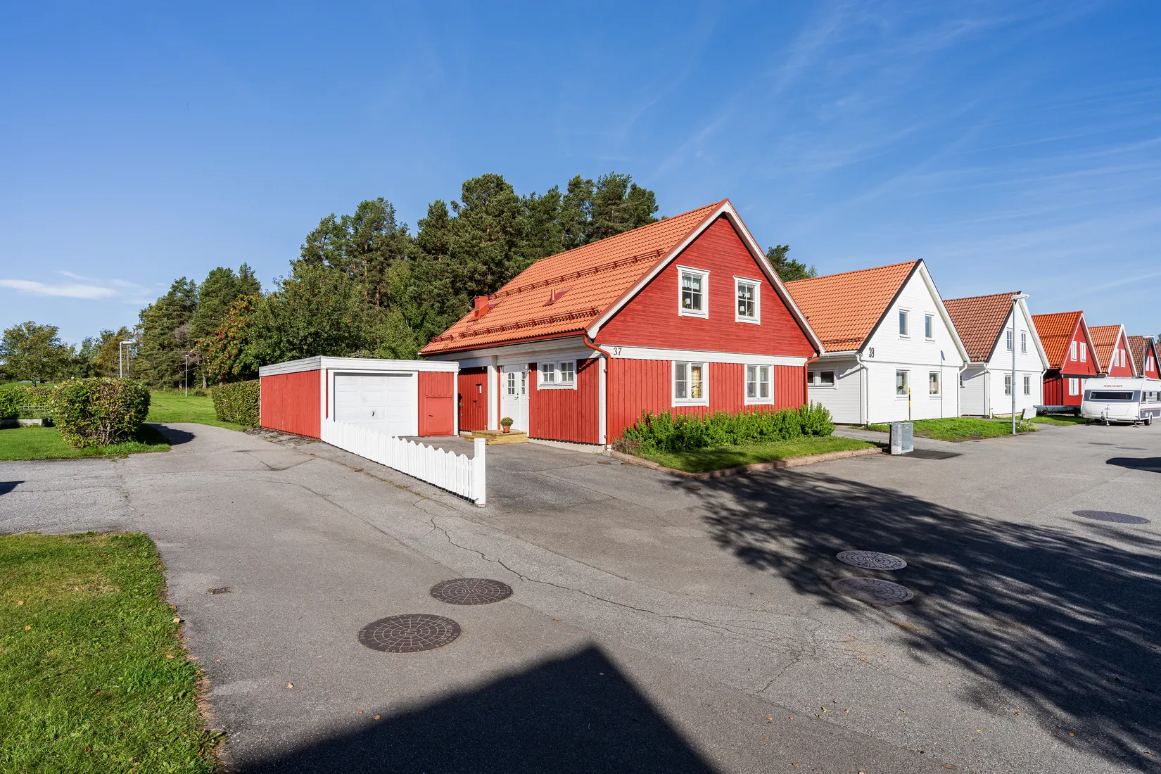 Radhus, Fågelbärsvägen 37, Odensala, Östersund