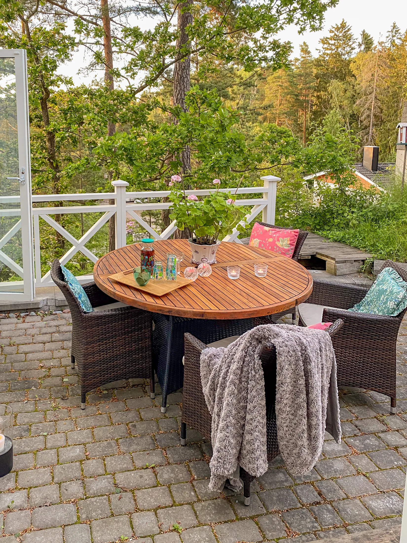 Villa, Jägarstigen 17, Falkberget/Landsnora, Sollentuna
