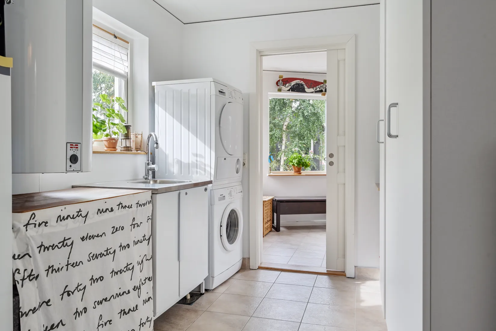 Villa, Jägarstigen 17, Falkberget/Landsnora, Sollentuna