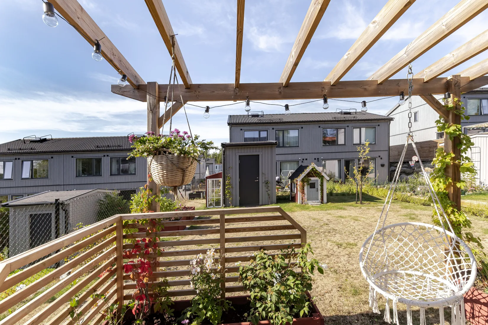 Radhus, Vildsvinsvägen 10B, Marielundsviken, Strängnäs