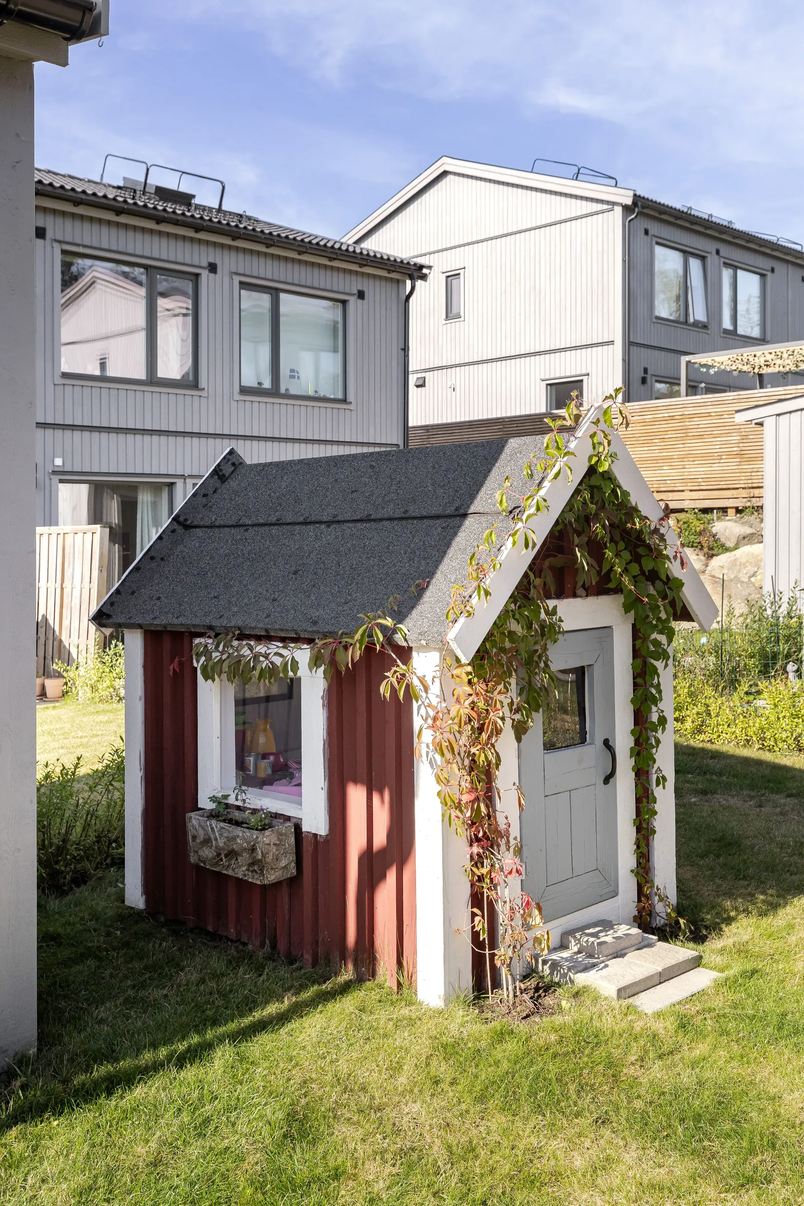 Radhus, Vildsvinsvägen 10B, Marielundsviken, Strängnäs