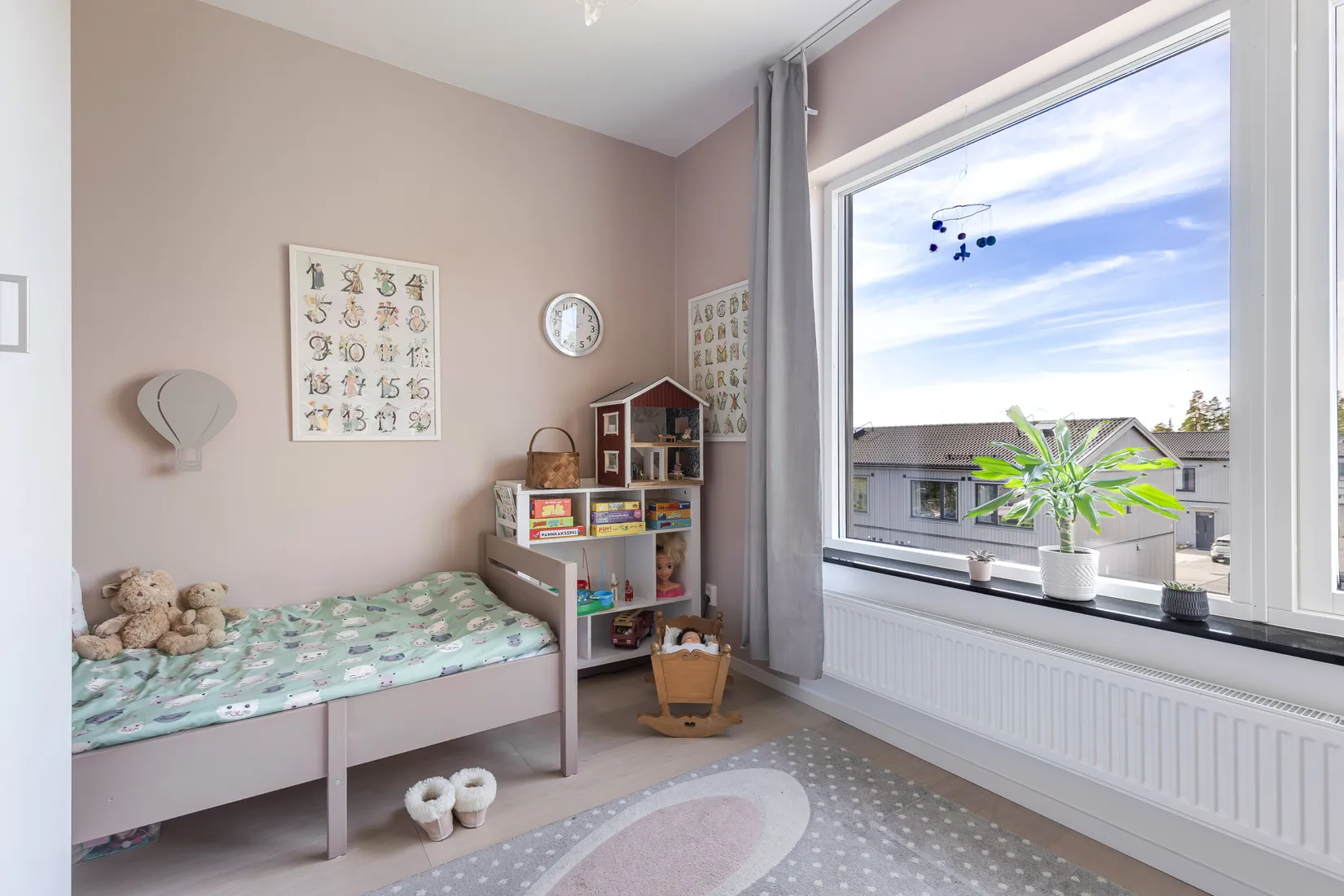 Radhus, Vildsvinsvägen 10B, Marielundsviken, Strängnäs