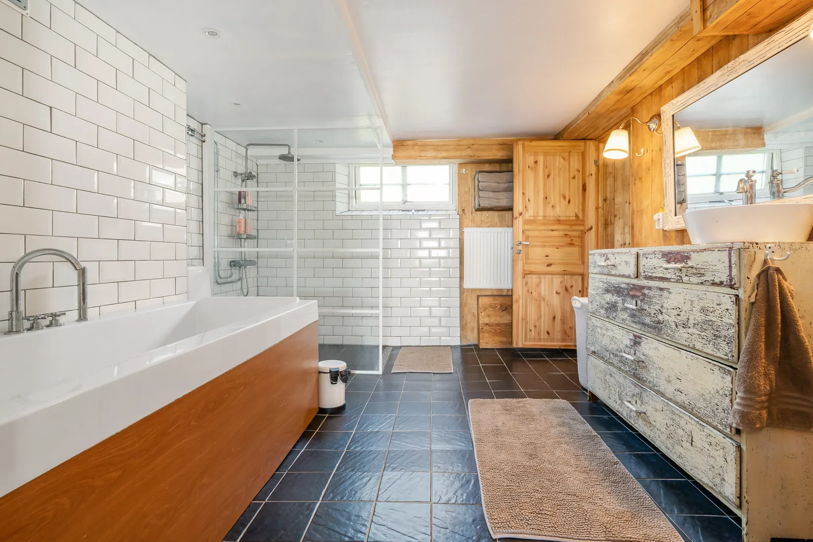 Villa, Strandvägen 27, Vikarbyn, Rättvik