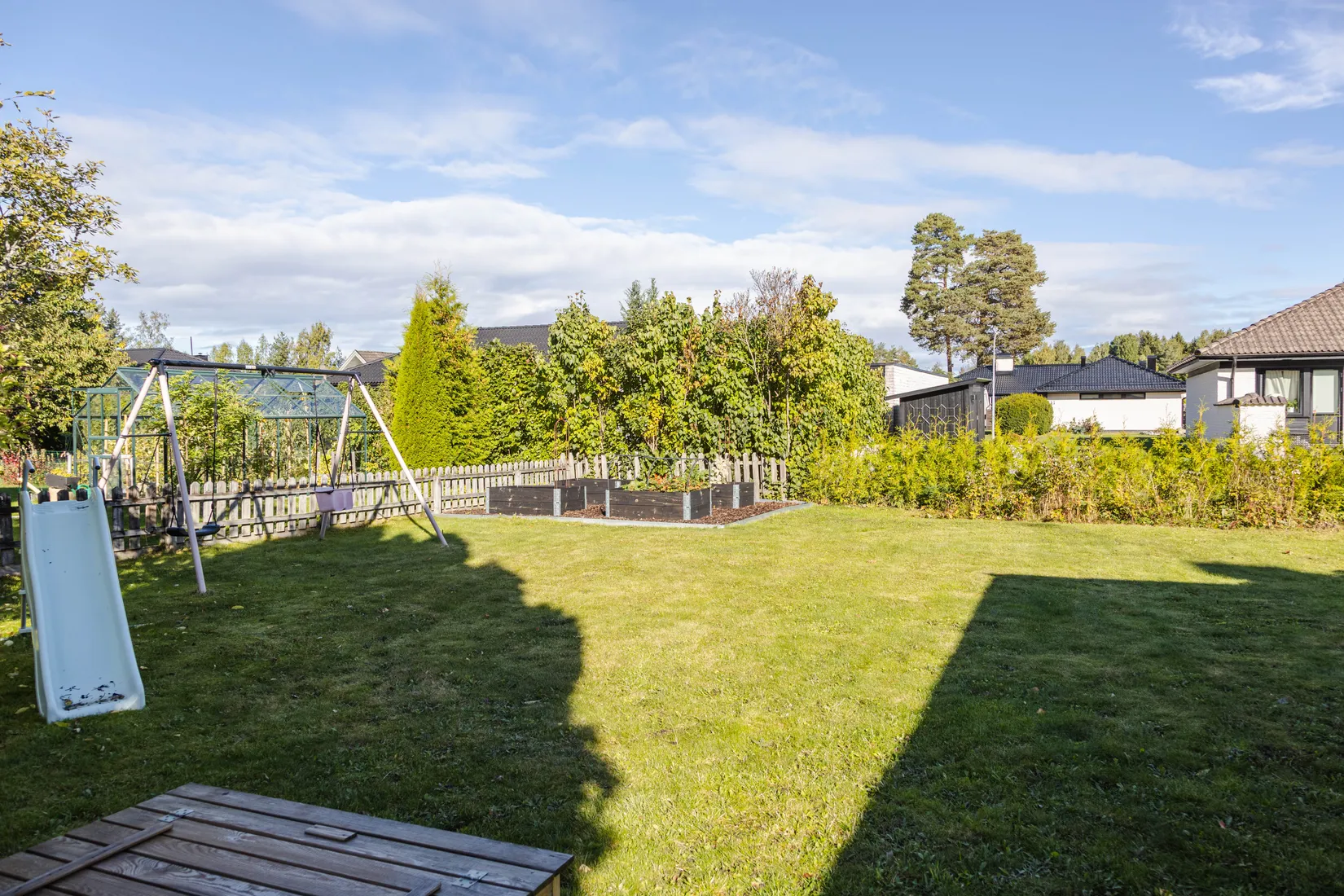Villa, Isvägen 7, Hökåsen, Västerås