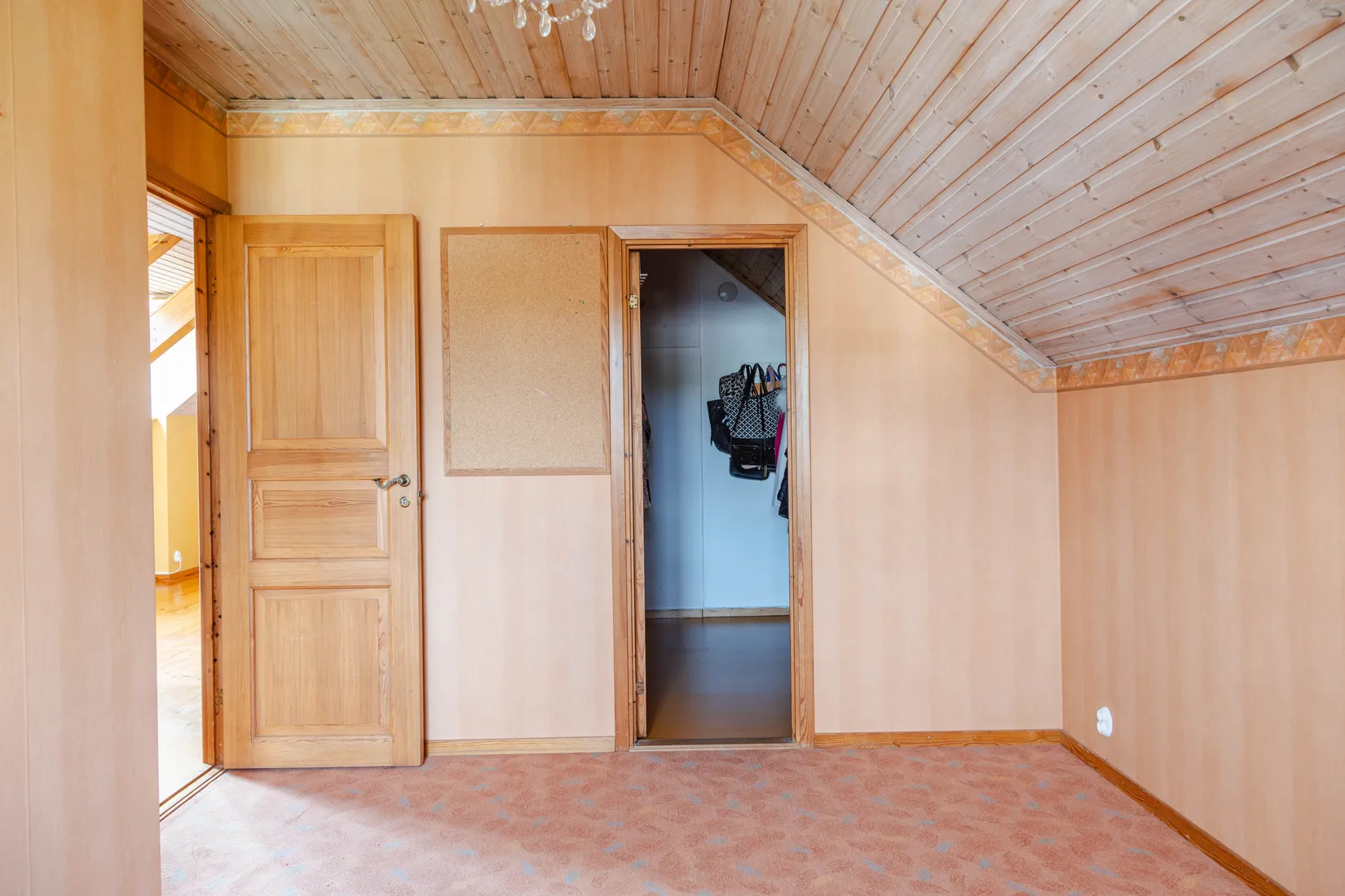 Villa, Isvägen 7, Hökåsen, Västerås