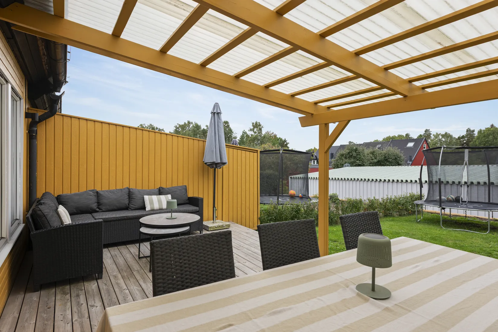 Radhus, Ellagårdsvägen 123, Ella Gård, Täby