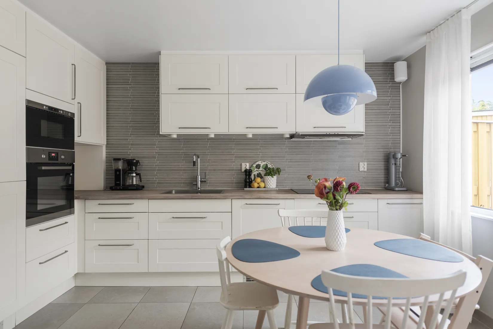 Radhus, Ellagårdsvägen 123, Ella Gård, Täby