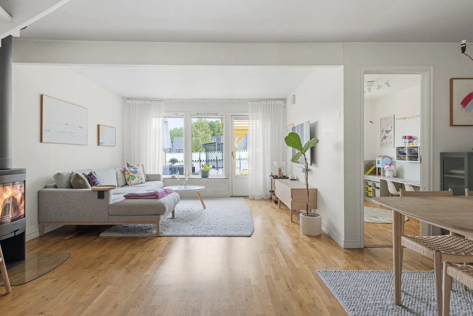 Radhus, Ellagårdsvägen 123, Ella Gård, Täby