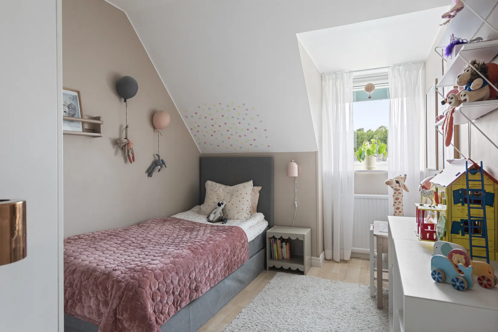 Radhus, Ellagårdsvägen 123, Ella Gård, Täby