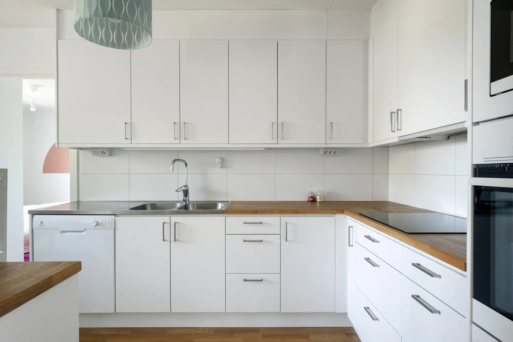 Bostadsrätt, Källtorpsvägen 21, 3tr med glimrande utsikt över Centralparken, Näsbypark, Täby