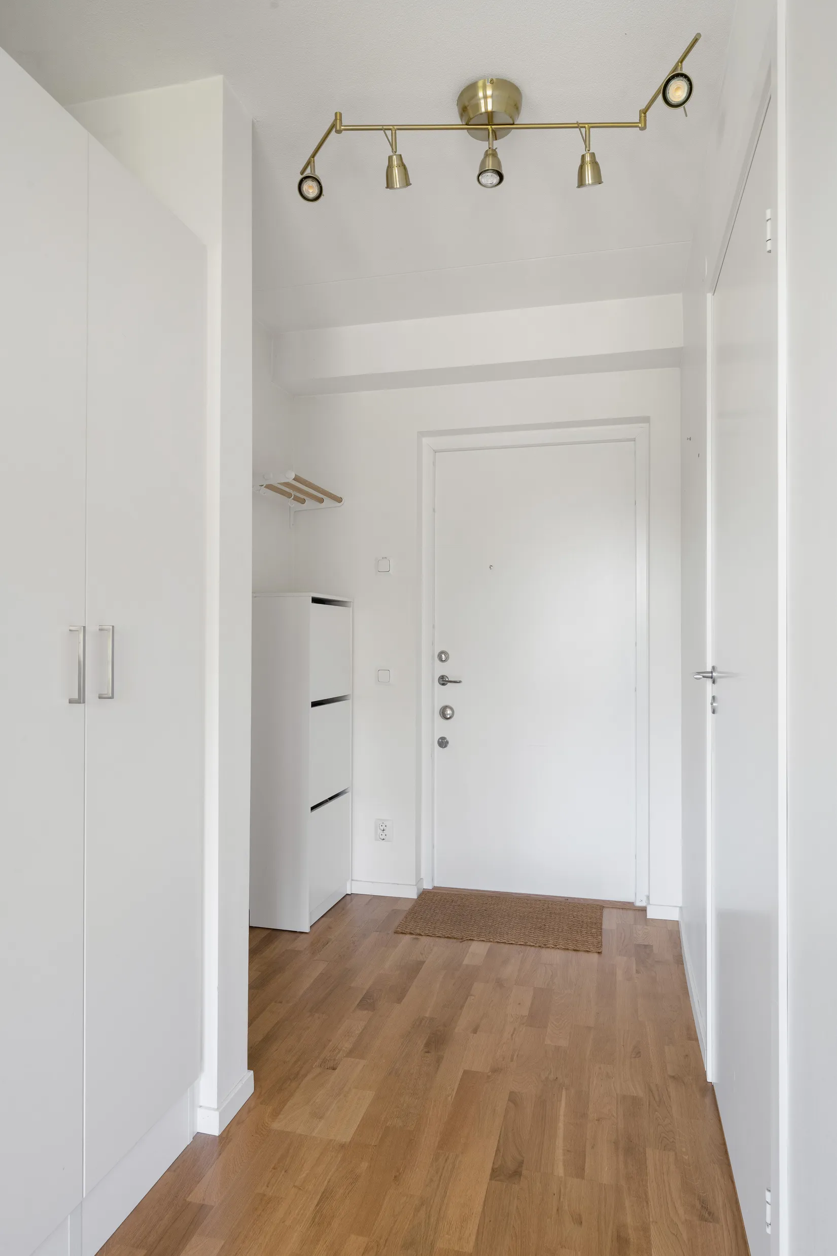 Bostadsrätt, Källtorpsvägen 21, 3tr med glimrande utsikt över Centralparken, Näsbypark, Täby