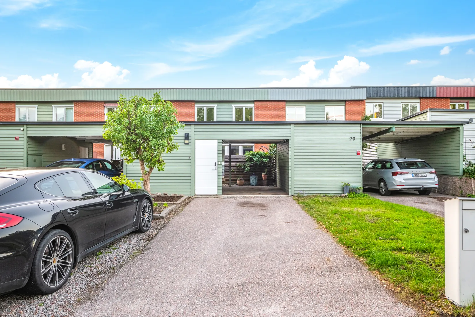 Radhus, BYLEGÅRDSVÄGEN 27, Täby kyrkby - byle, Täby