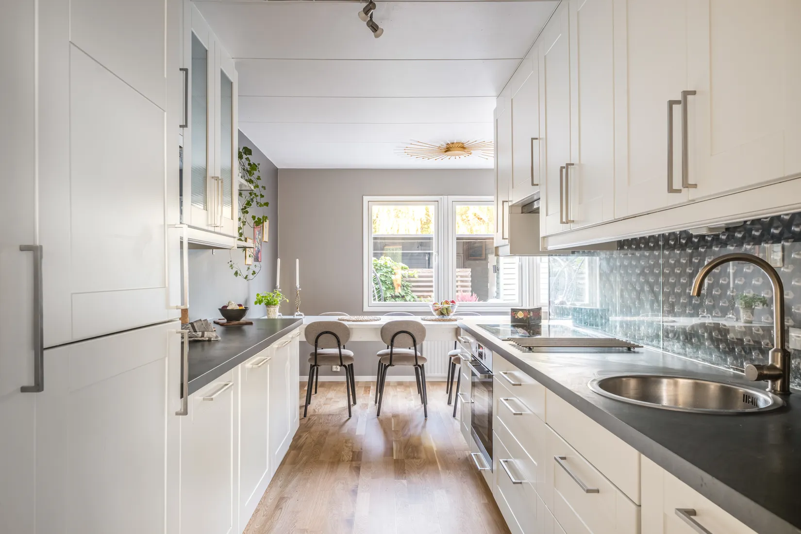 Radhus, BYLEGÅRDSVÄGEN 27, Täby kyrkby - byle, Täby