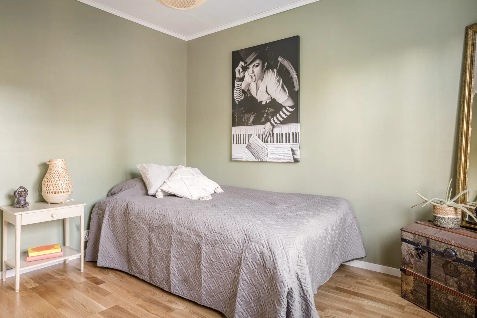 Radhus, BYLEGÅRDSVÄGEN 27, Täby kyrkby - byle, Täby