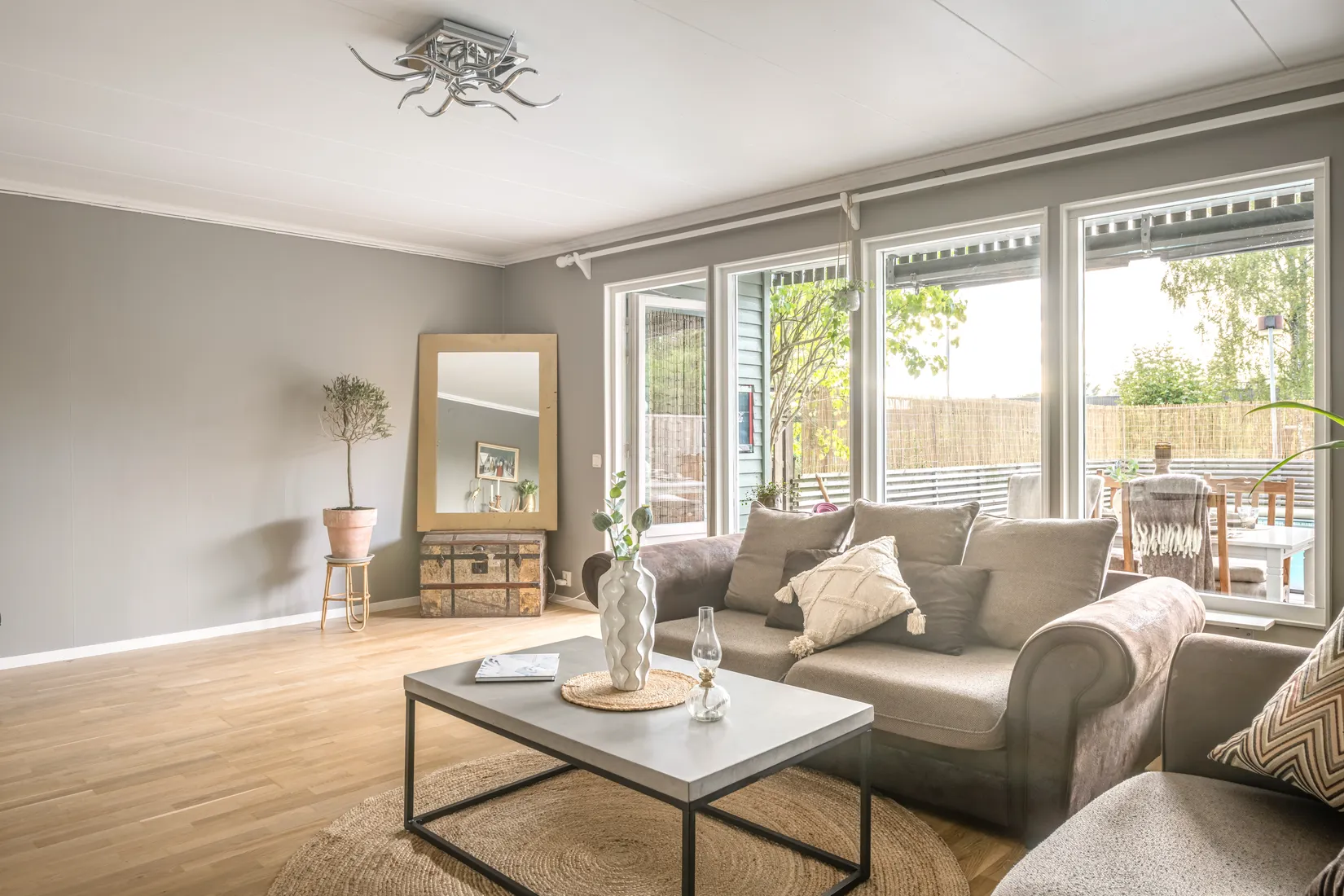 Radhus, BYLEGÅRDSVÄGEN 27, Täby kyrkby - byle, Täby
