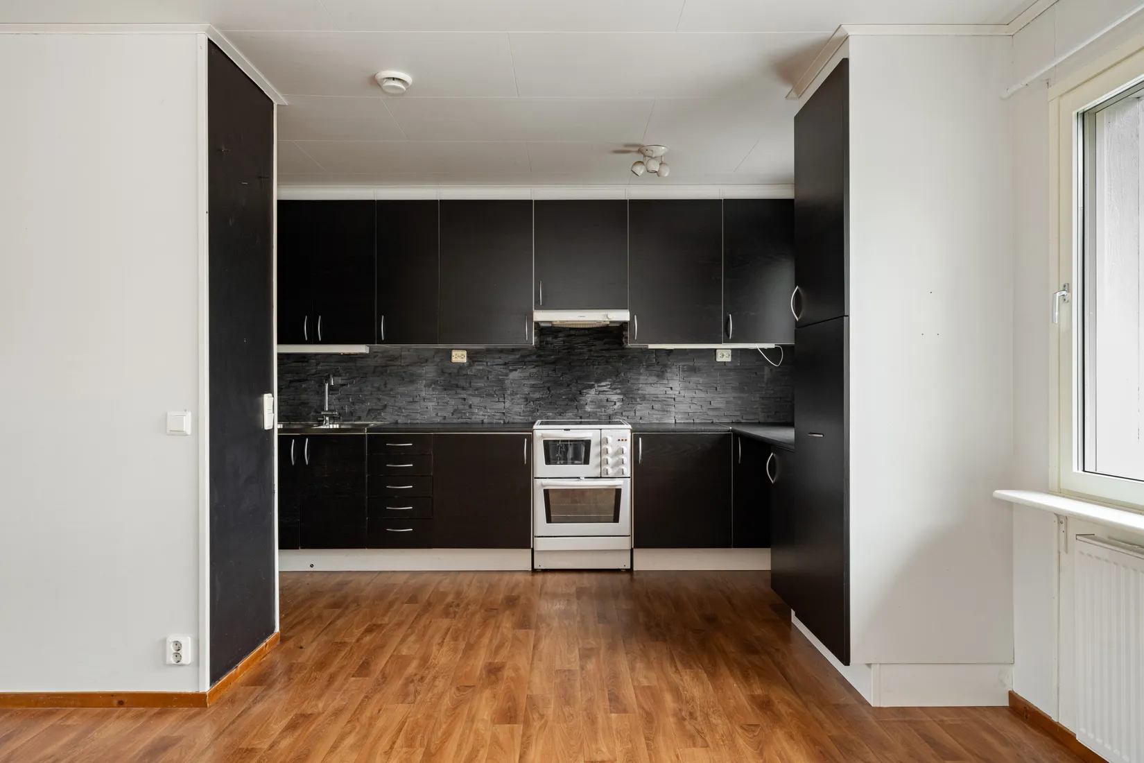 Villa, Hammarby backe 9, Älmsta, Norrtälje