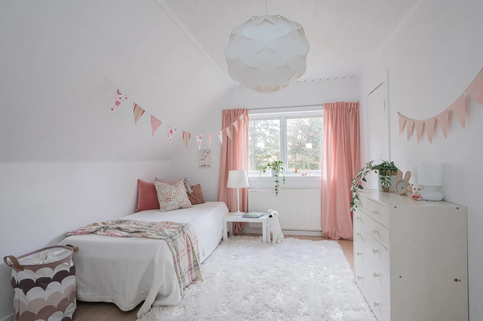 Villa, Knäpparvägen 13, Långsjö, Stockholm