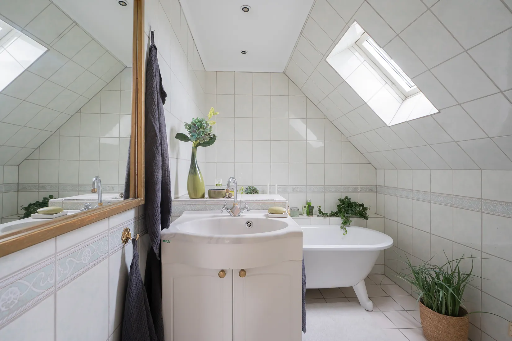 Villa, Knäpparvägen 13, Långsjö, Stockholm