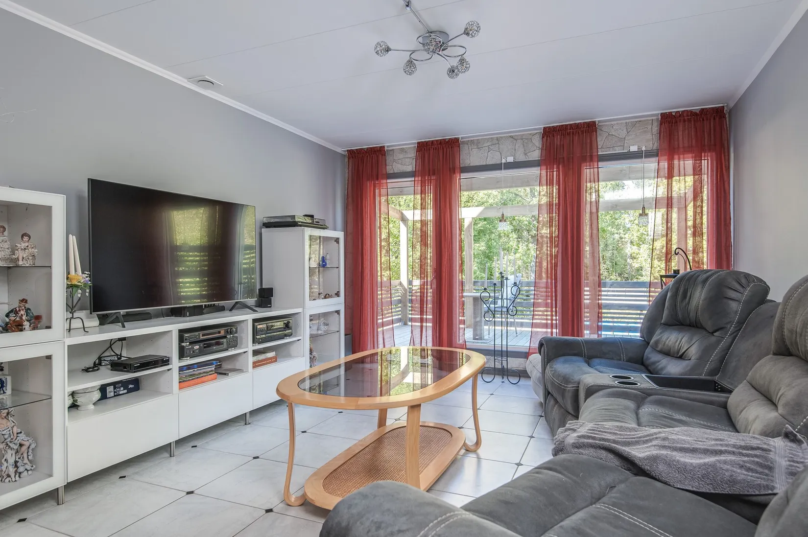 Villa, Majvägen 9, Flen