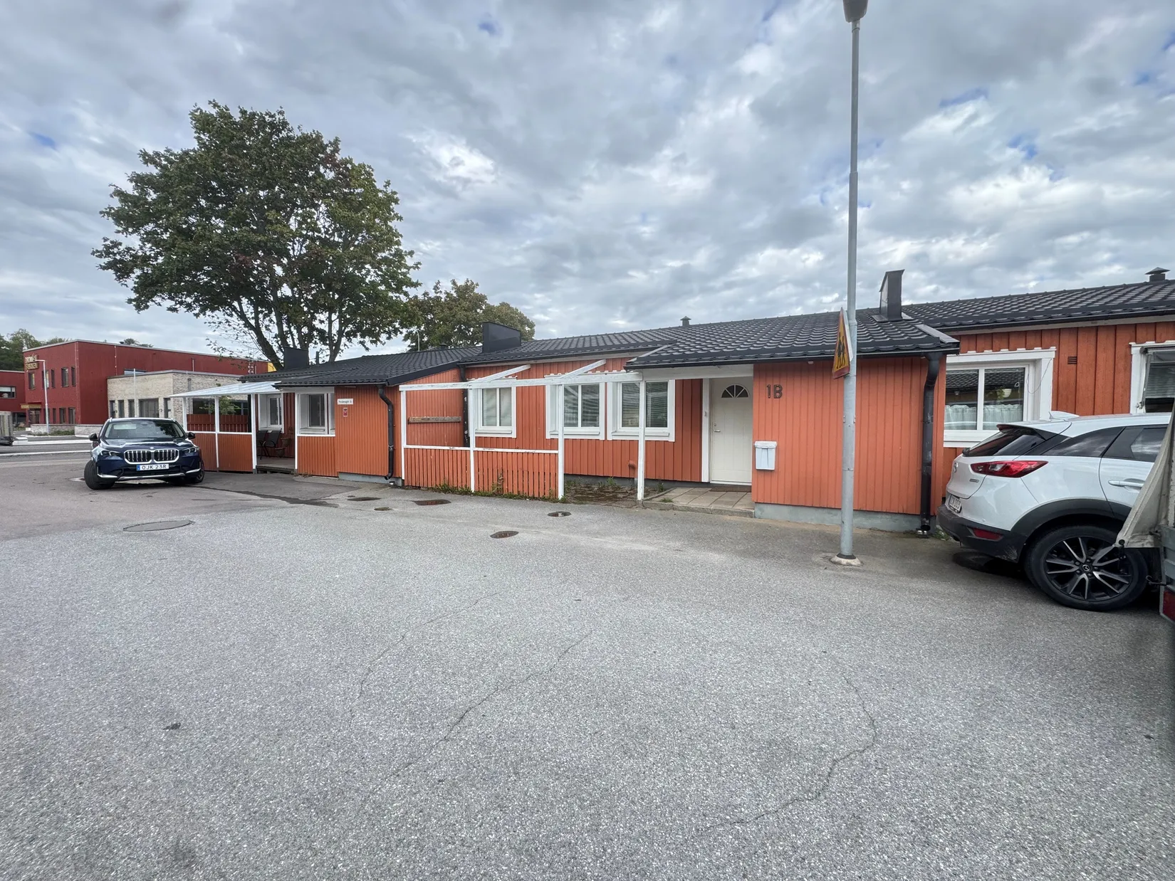 Radhus, Persbovägen 1b, Västerås