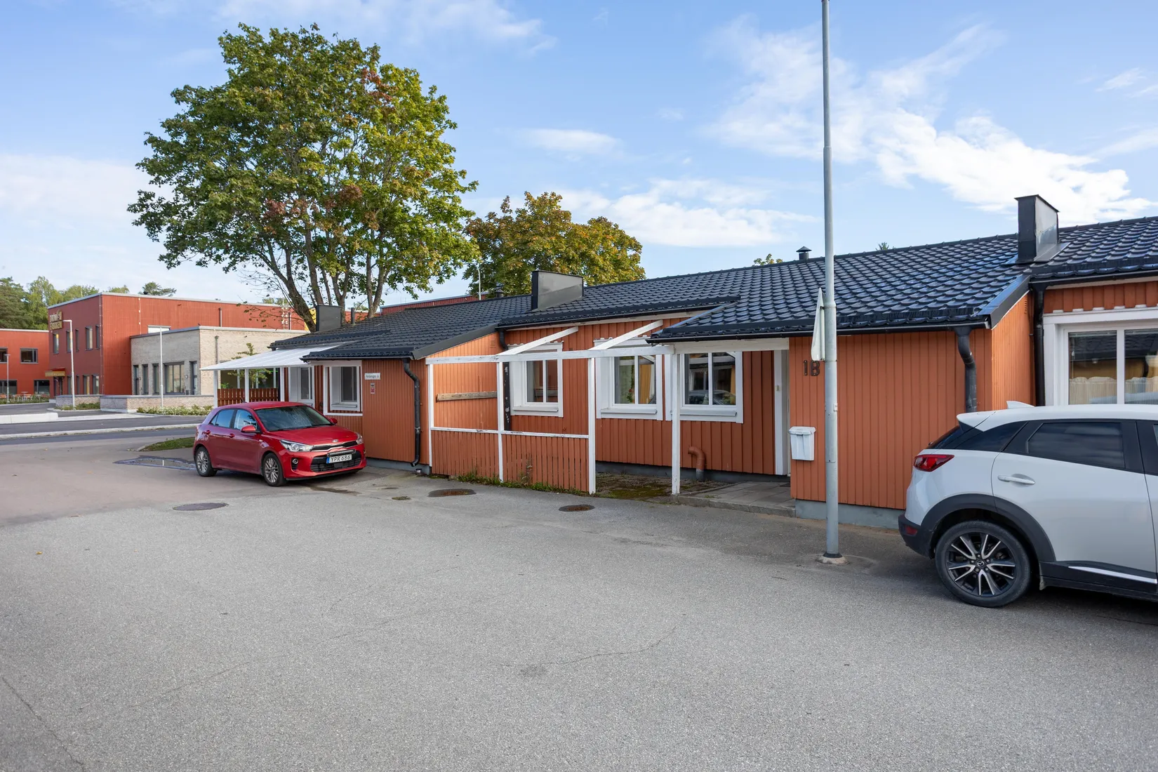 Radhus, Persbovägen 1b, Västerås