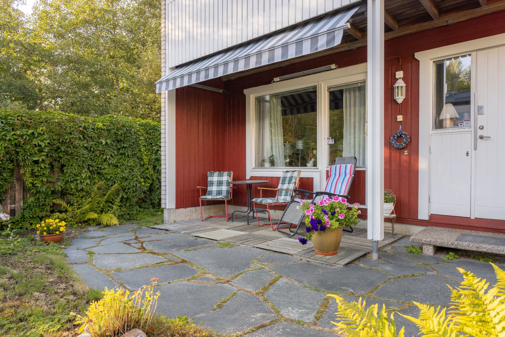 Radhus, Såningsvägen 25, Viksjö, Järfälla