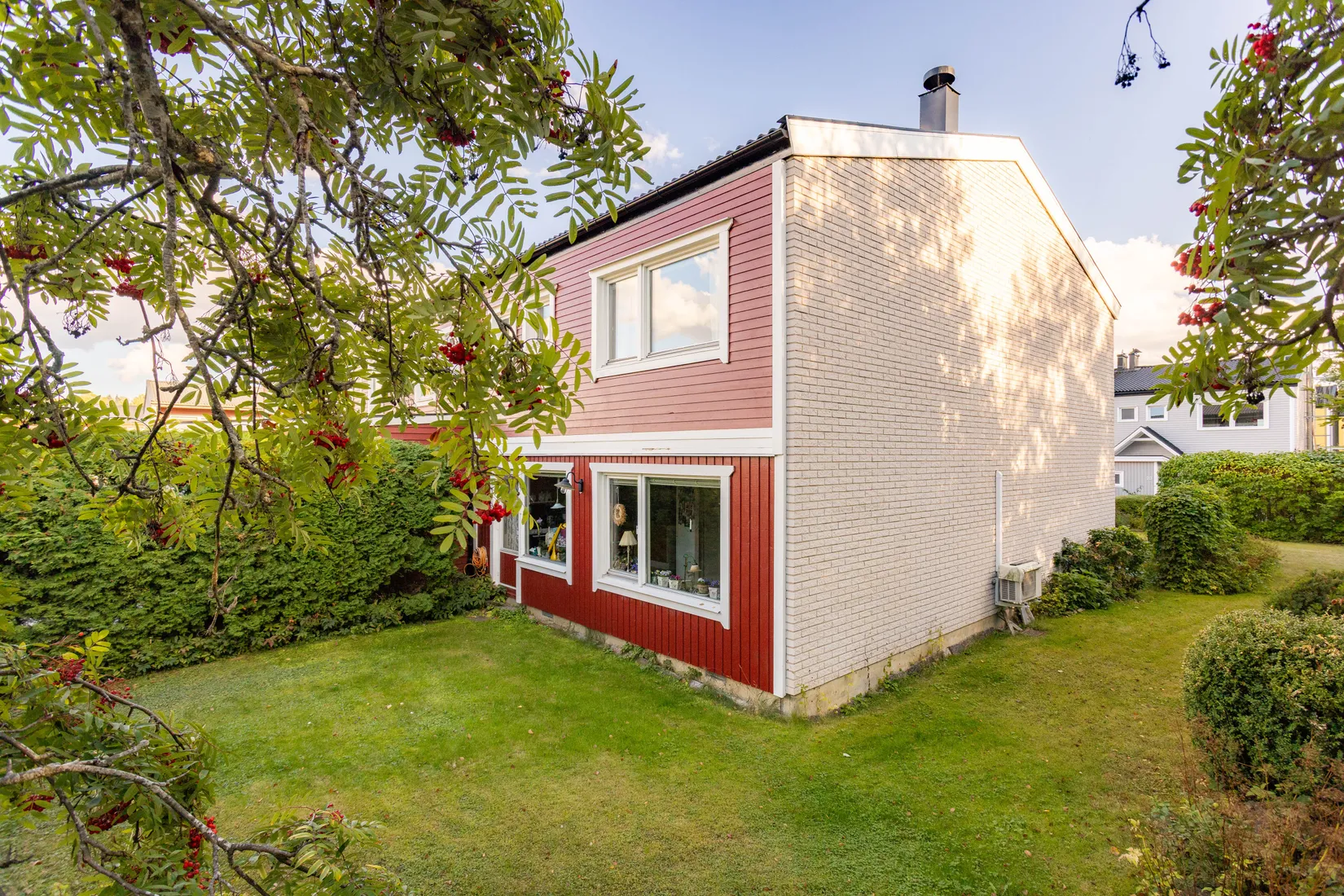 Radhus, Såningsvägen 25, Viksjö, Järfälla