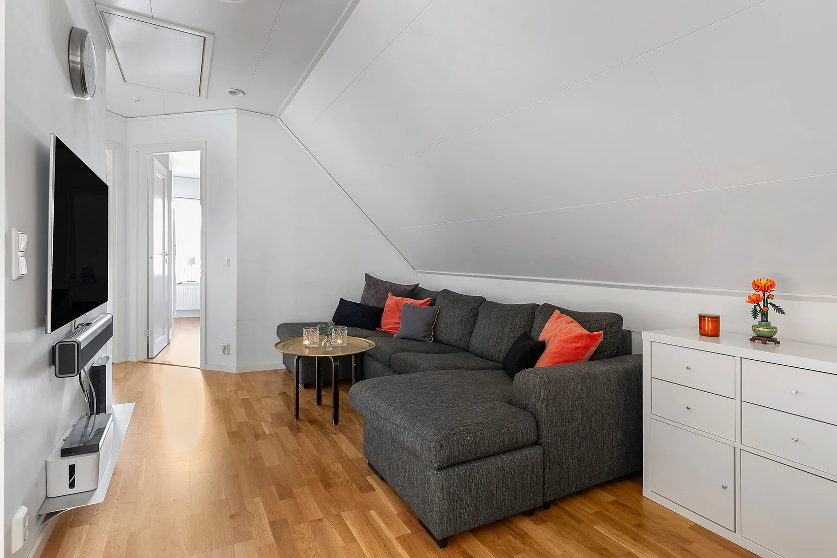 Villa, Fårhagsslingan 8, Norrboda, Upplands-Bro