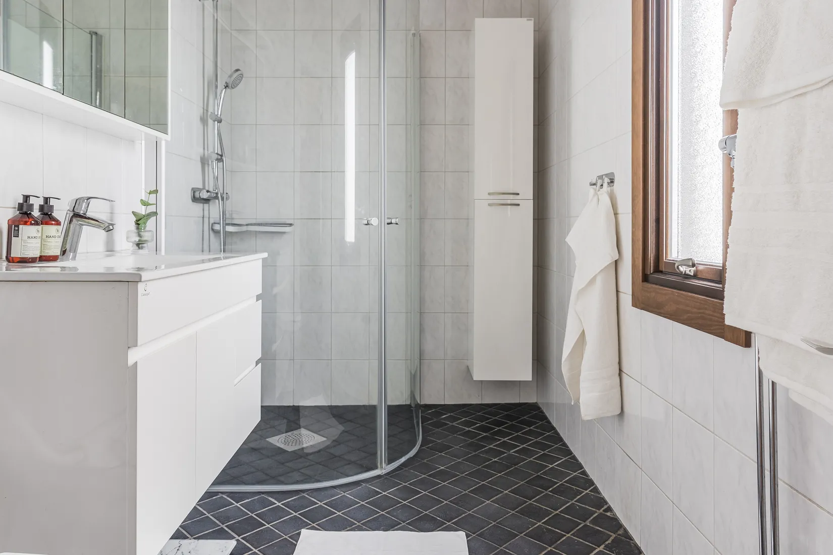 Villa, Gultbrunnsvägen 13, Slagsta, Eskilstuna
