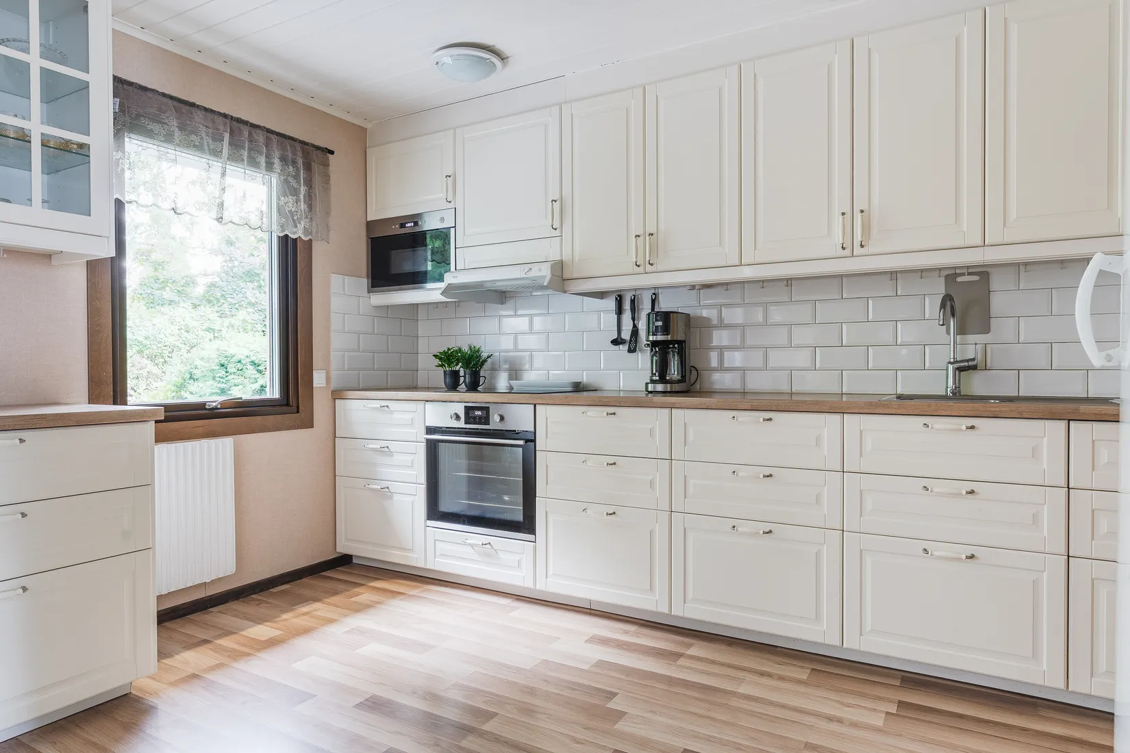 Villa, Gultbrunnsvägen 13, Slagsta, Eskilstuna