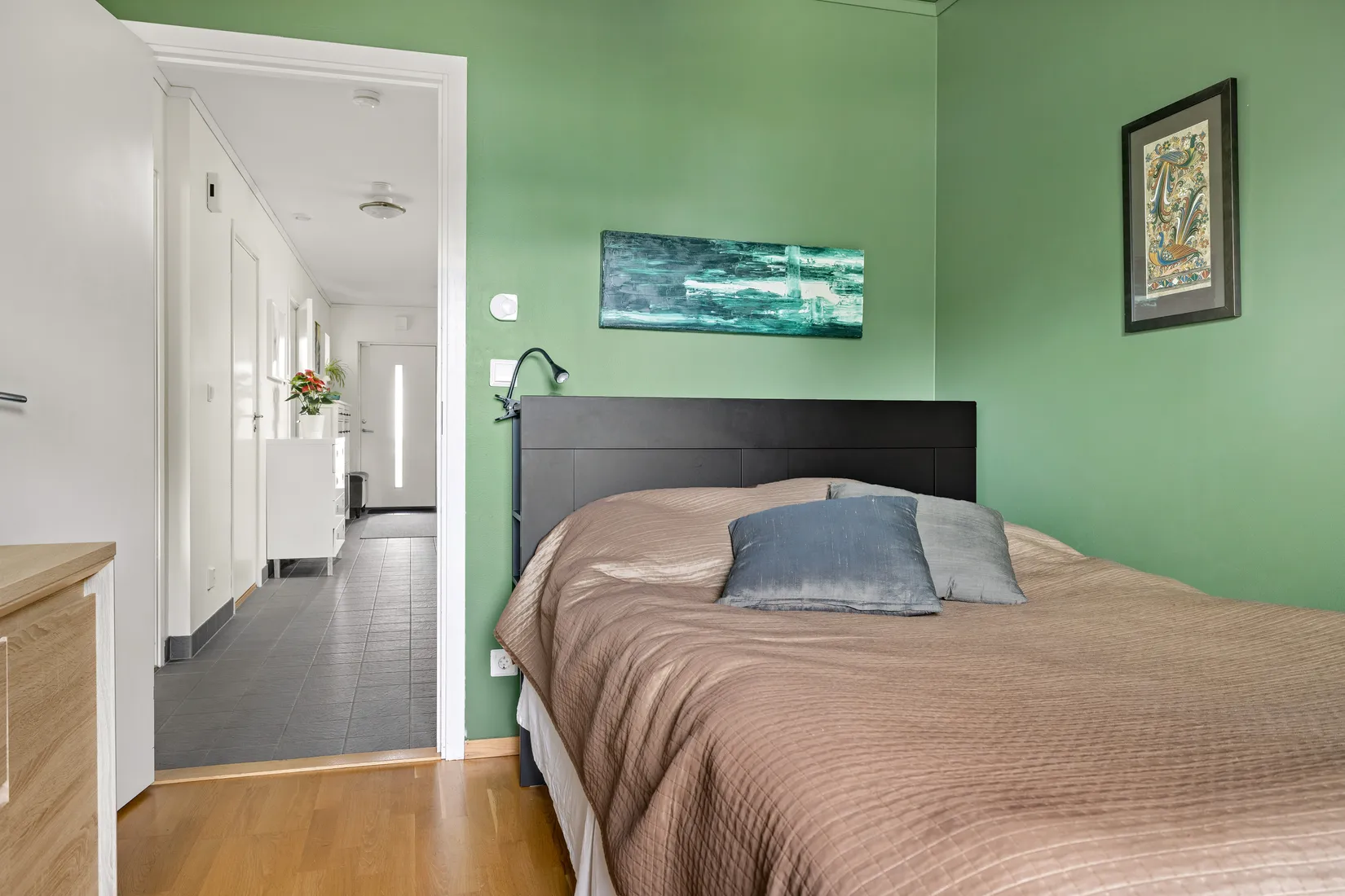 Radhus, Rödbenevägen 6, Råby Gärde - Bro, Upplands-Bro