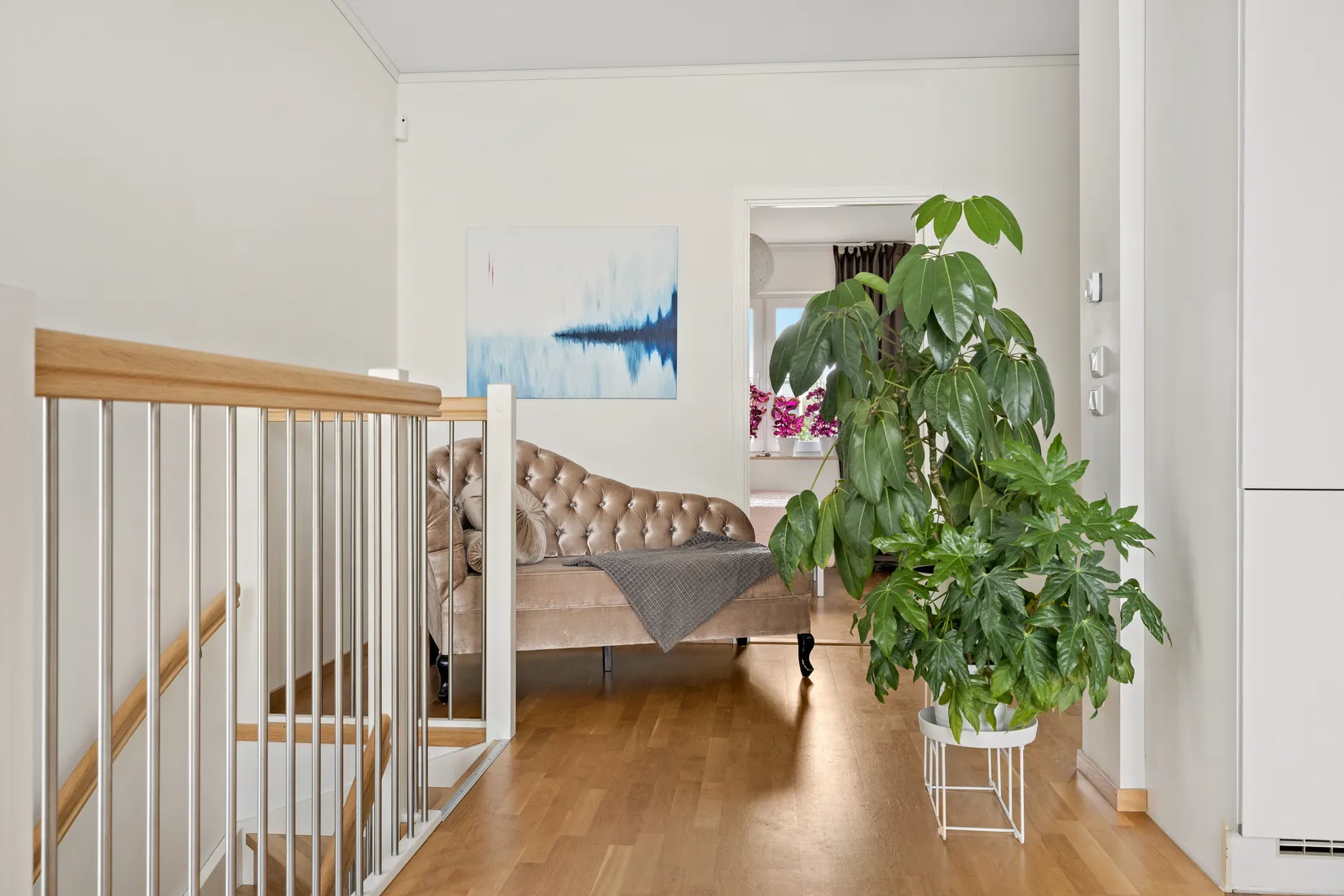 Radhus, Rödbenevägen 6, Råby Gärde - Bro, Upplands-Bro