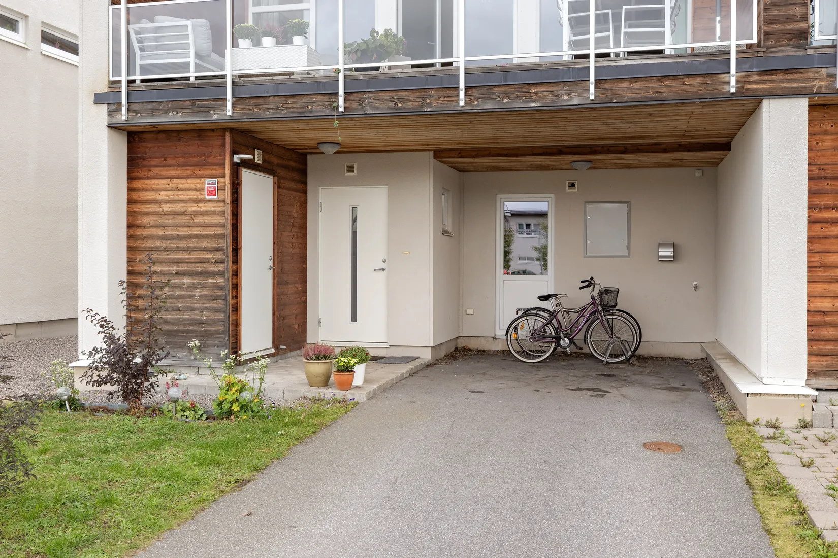 Radhus, Rödbenevägen 6, Råby Gärde - Bro, Upplands-Bro