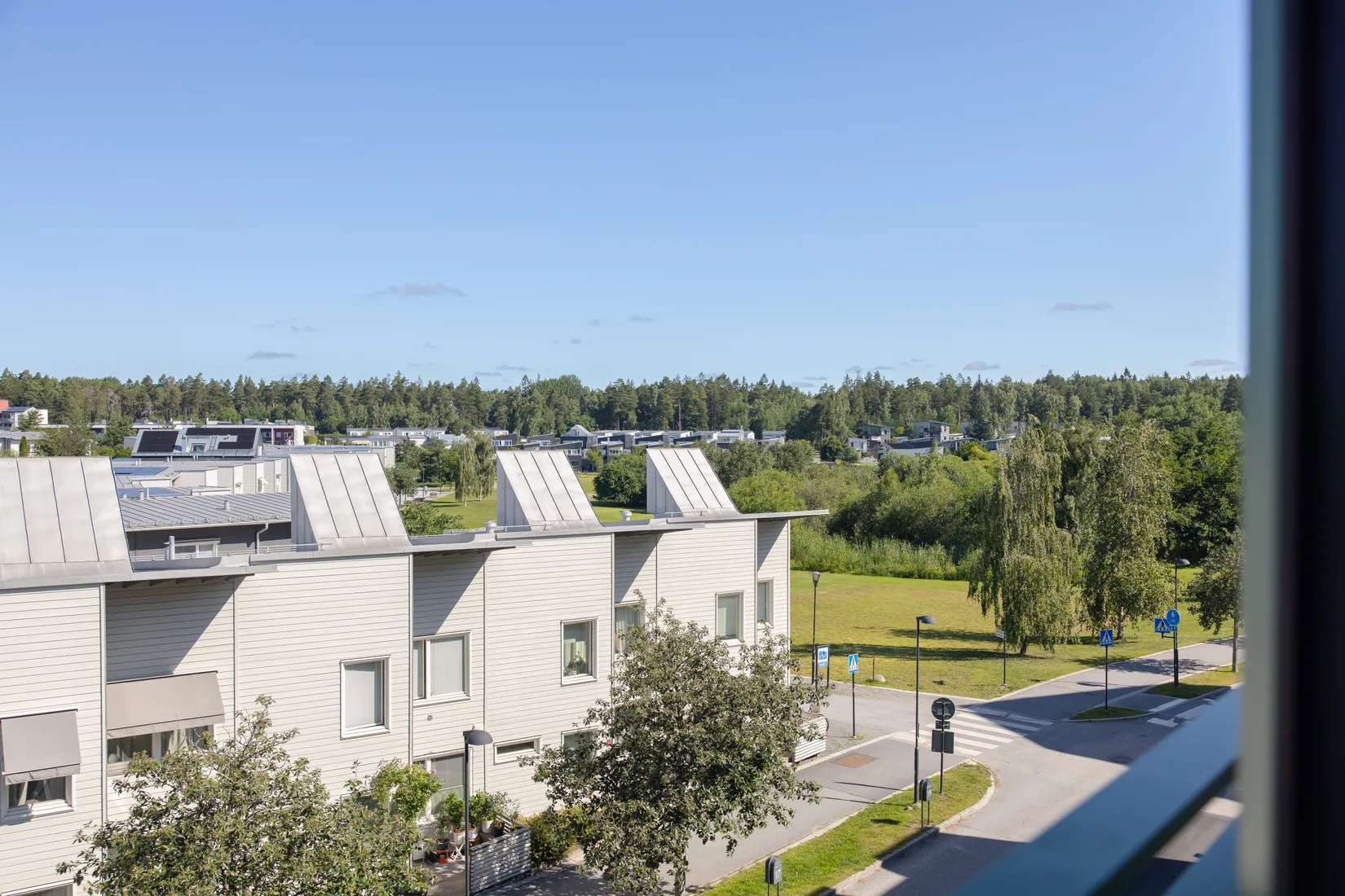 Radhus, Rådanvägen 8, Silverdal, Sollentuna