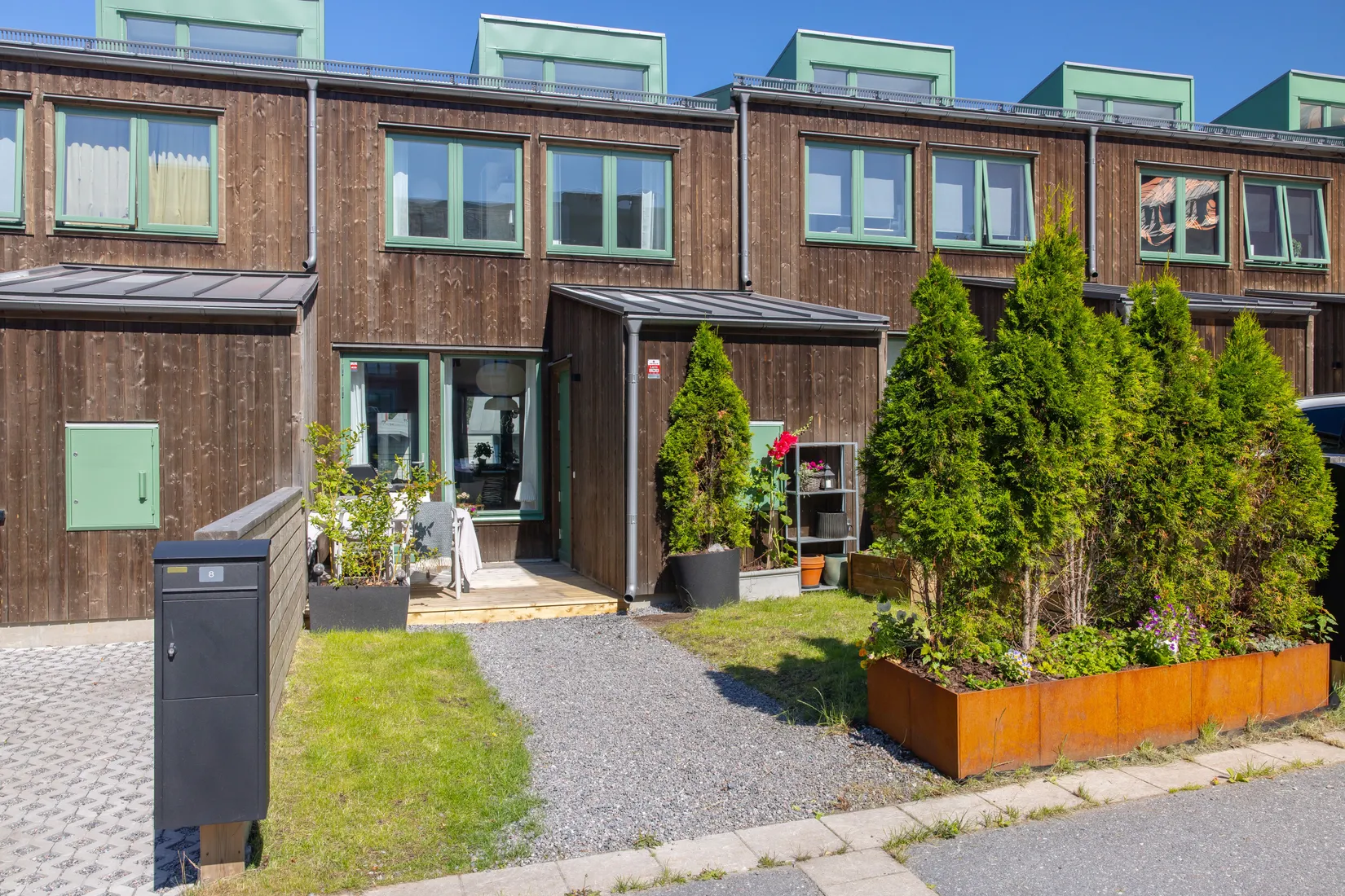 Radhus, Rådanvägen 8, Silverdal, Sollentuna