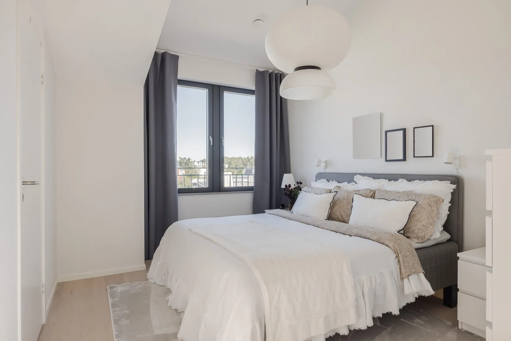 Radhus, Rådanvägen 8, Silverdal, Sollentuna