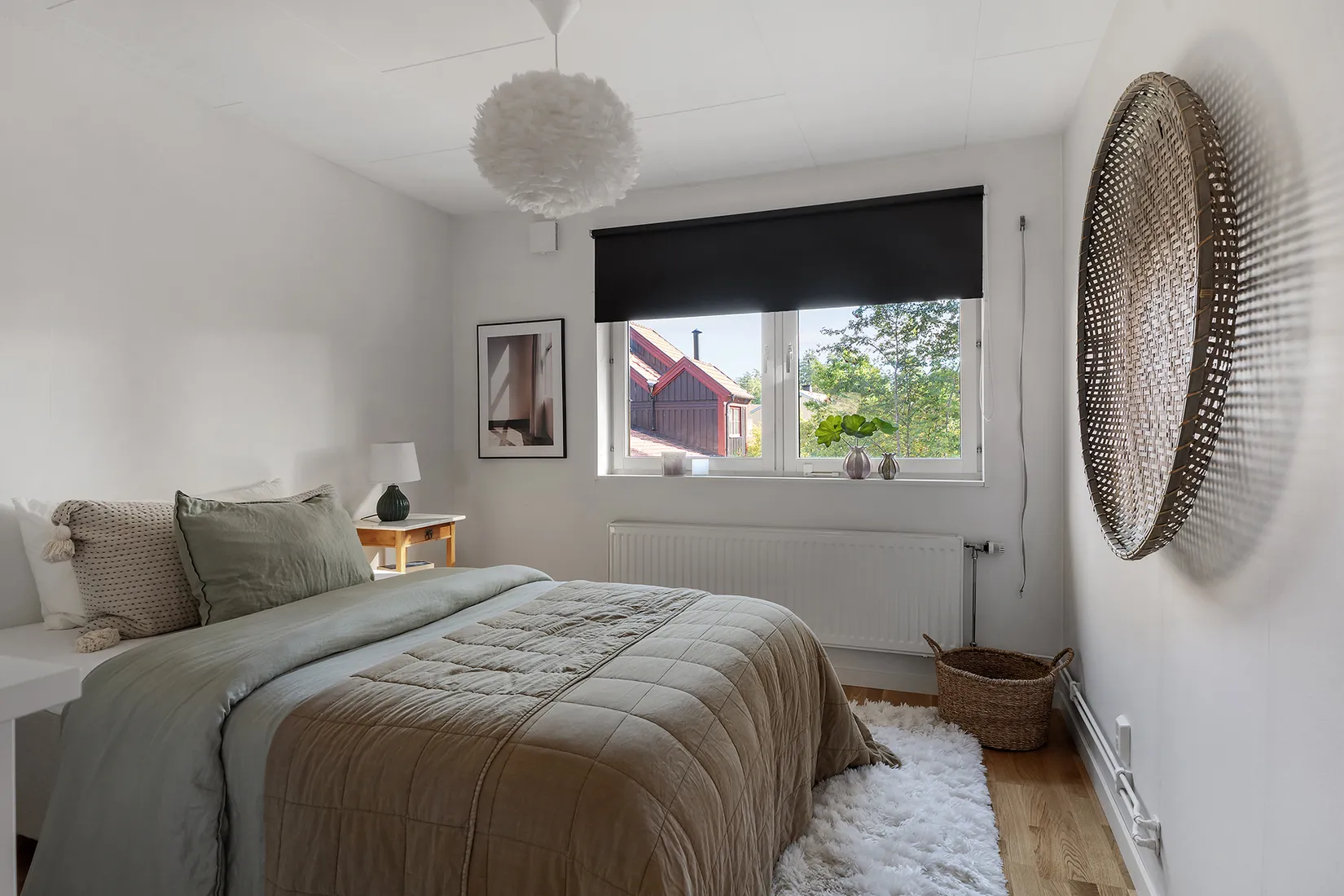 Radhus, Slånbärsvägen 48, Sigtuna