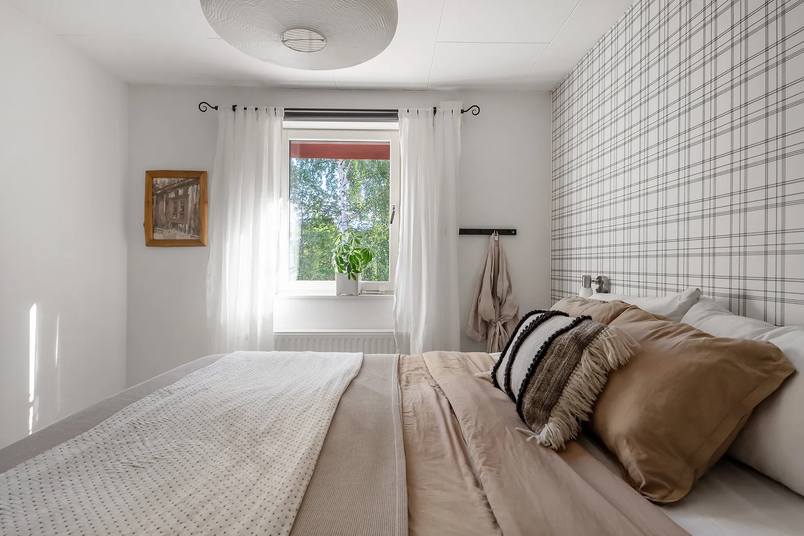 Radhus, Slånbärsvägen 48, Sigtuna
