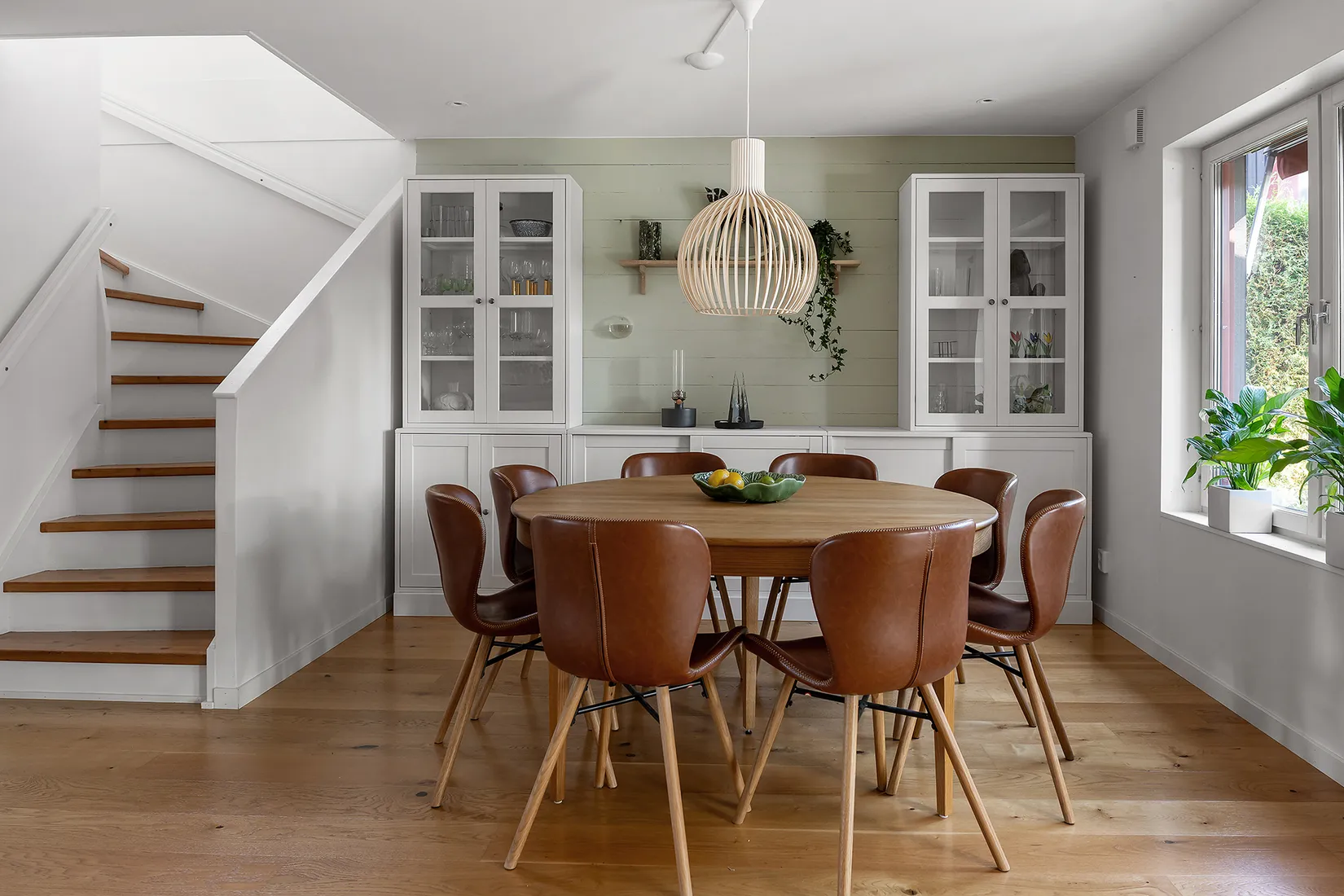 Radhus, Slånbärsvägen 48, Sigtuna