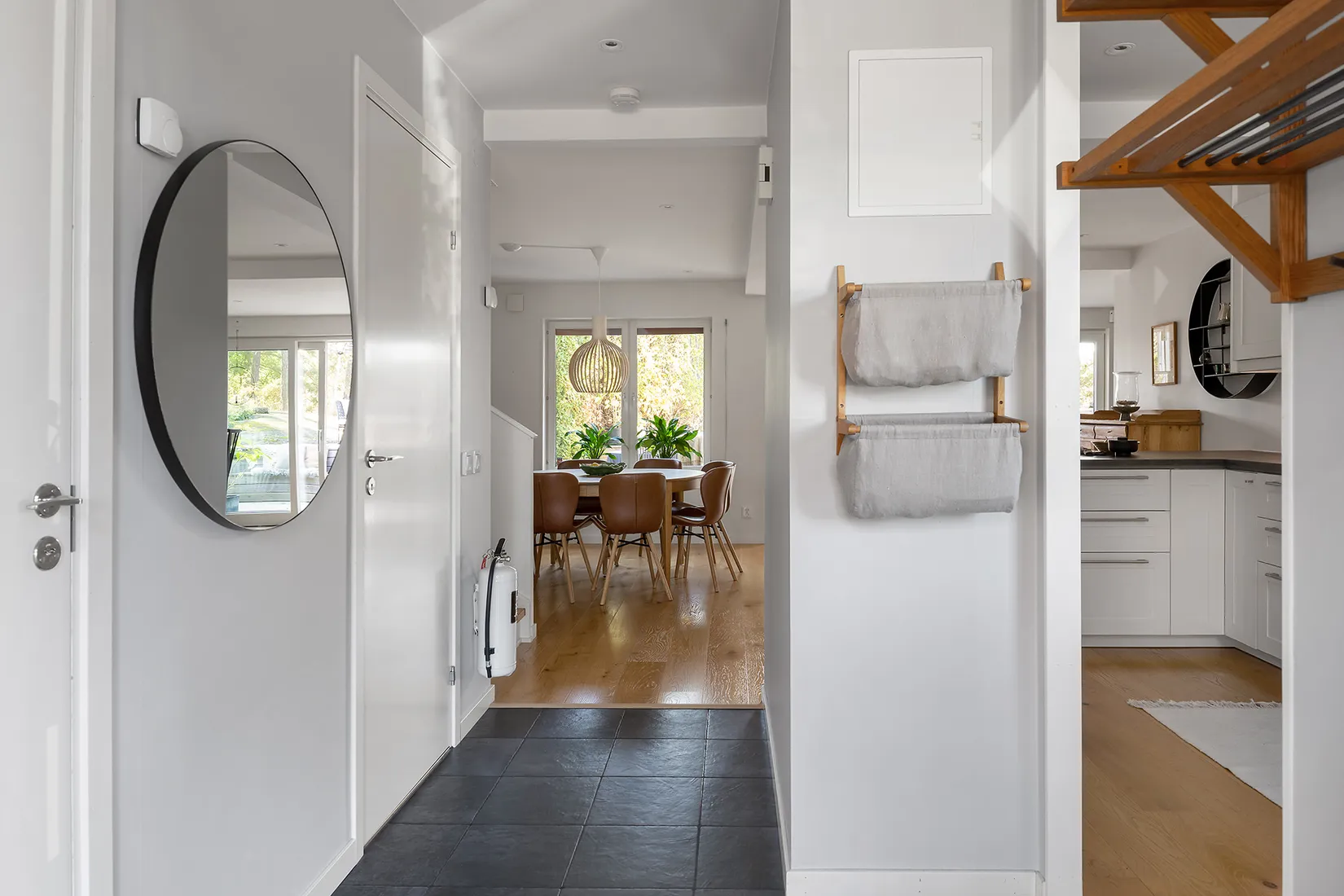 Radhus, Slånbärsvägen 48, Sigtuna