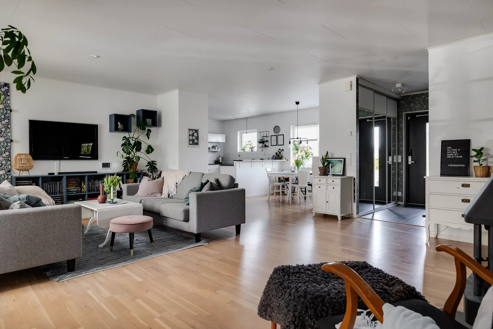 Villa, Carl-Jan Granqvist väg 11, Lekeberg