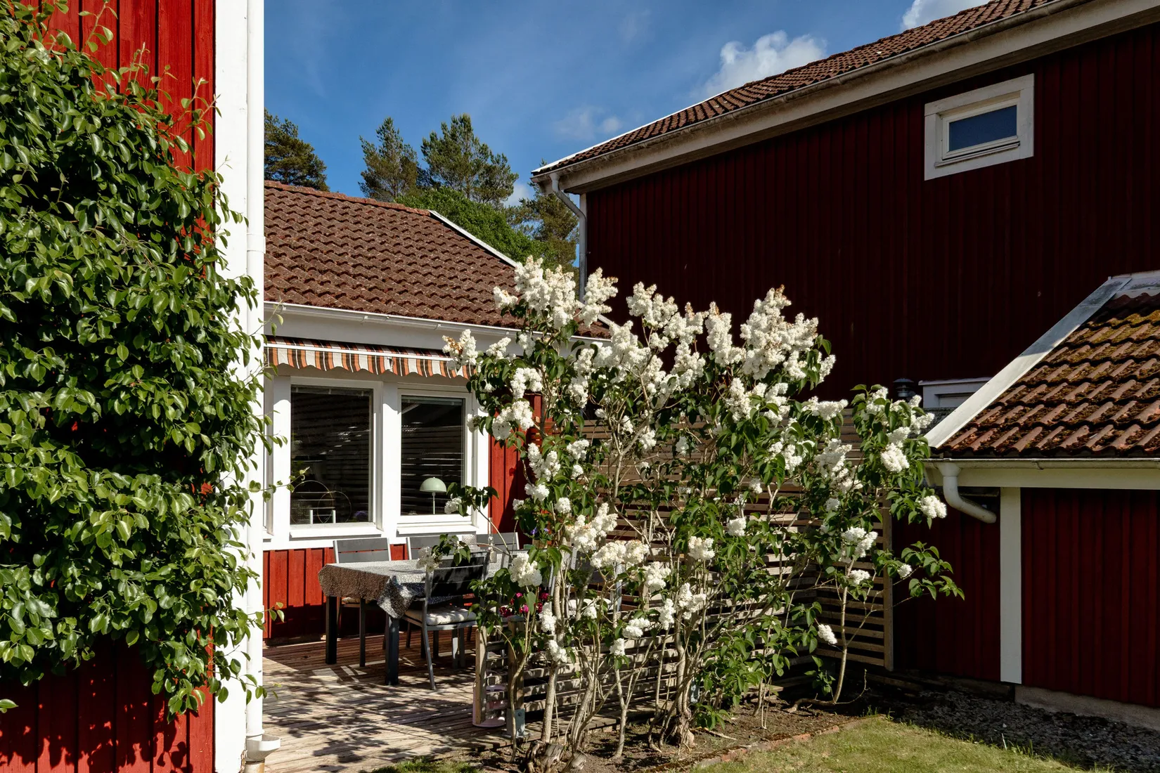 Radhus, Vasavägen 37, Hovshaga, Växjö