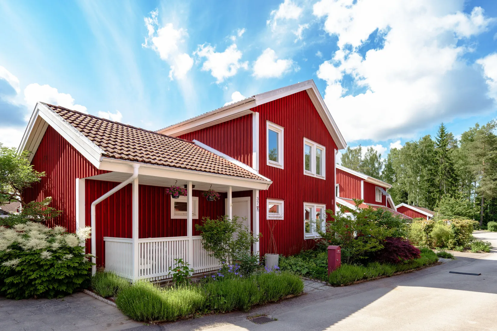 Radhus, Vasavägen 37, Hovshaga, Växjö