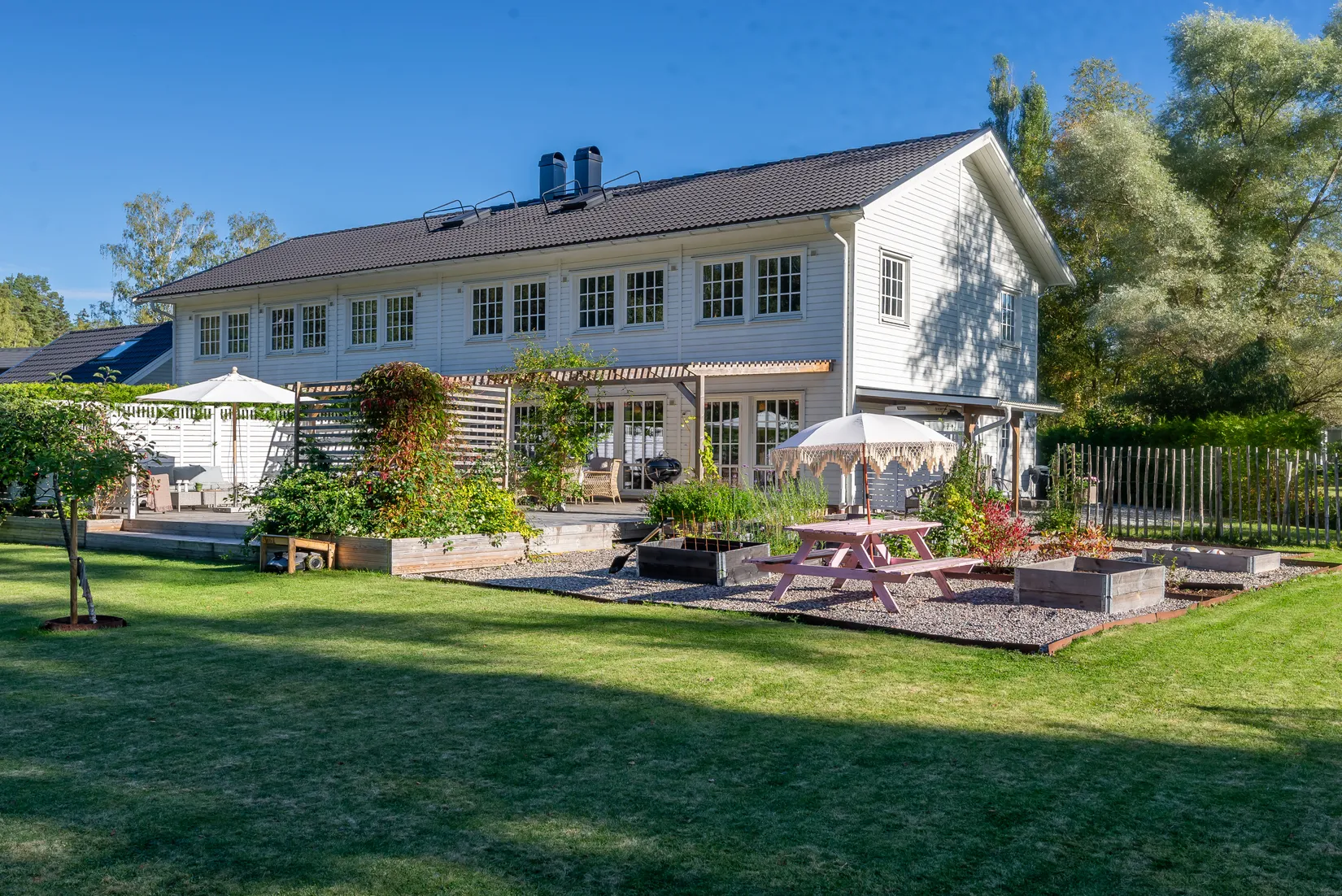 Radhus, Hästängsuddsvägen 8E, Svinninge, Österåker