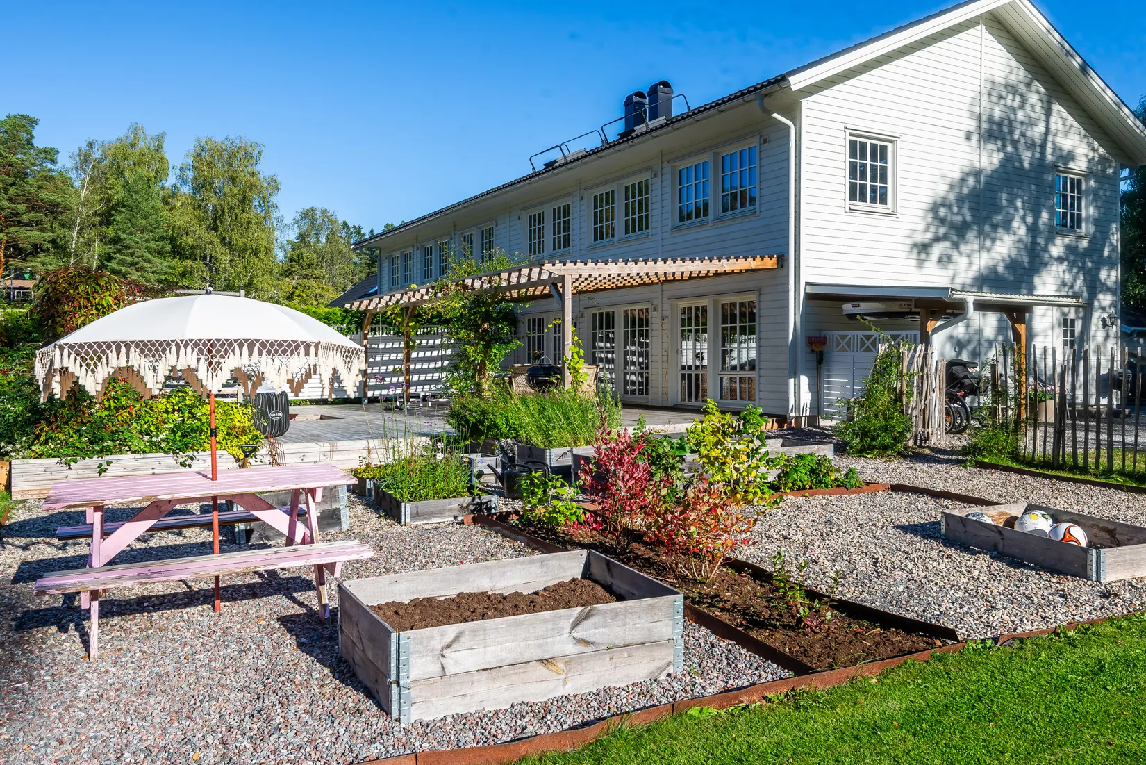 Radhus, Hästängsuddsvägen 8E, Svinninge, Österåker