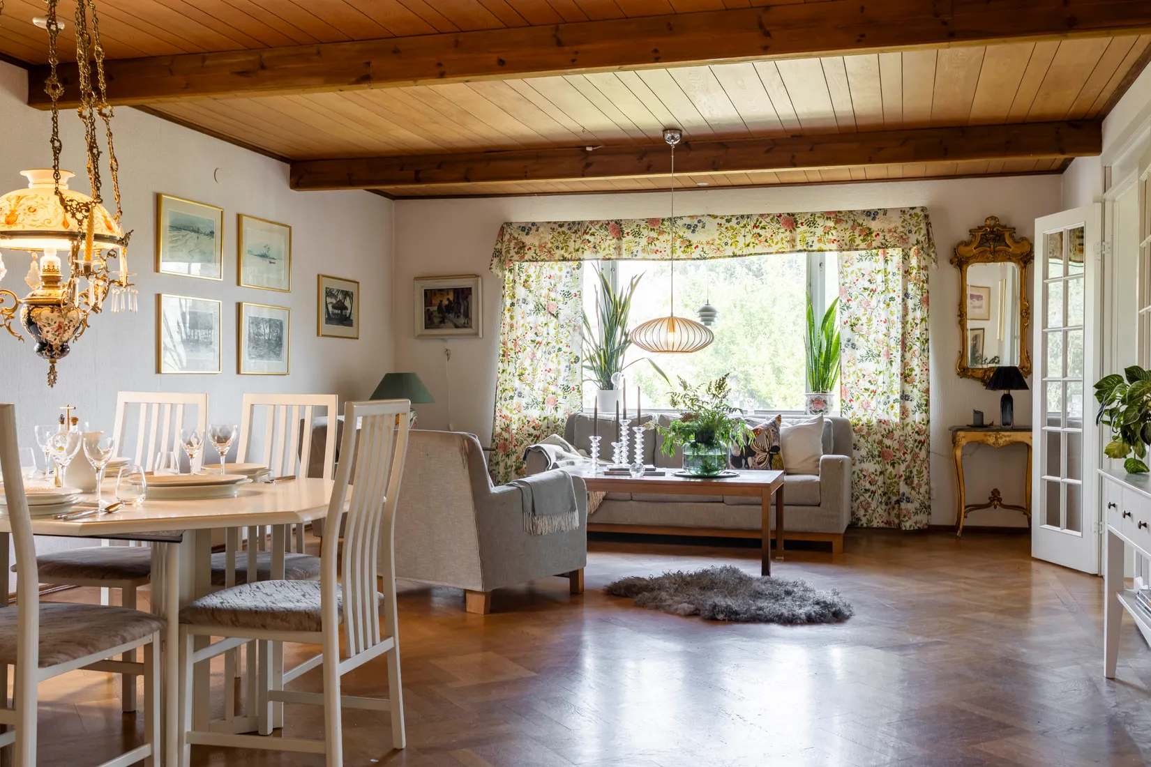 Villa, Gröna gatan 4, Centrum/Mariekäll, Södertälje