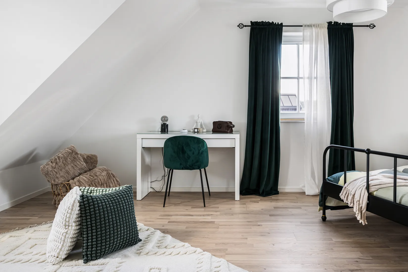 Radhus, Troxhammar byväg 35A, Skå, Ekerö