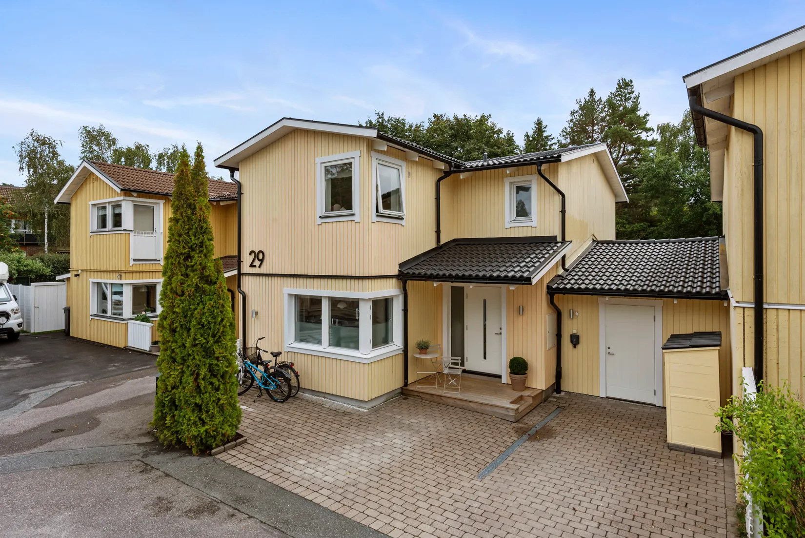 Radhus, Väpplingvägen 29, Vallatorp, Täby